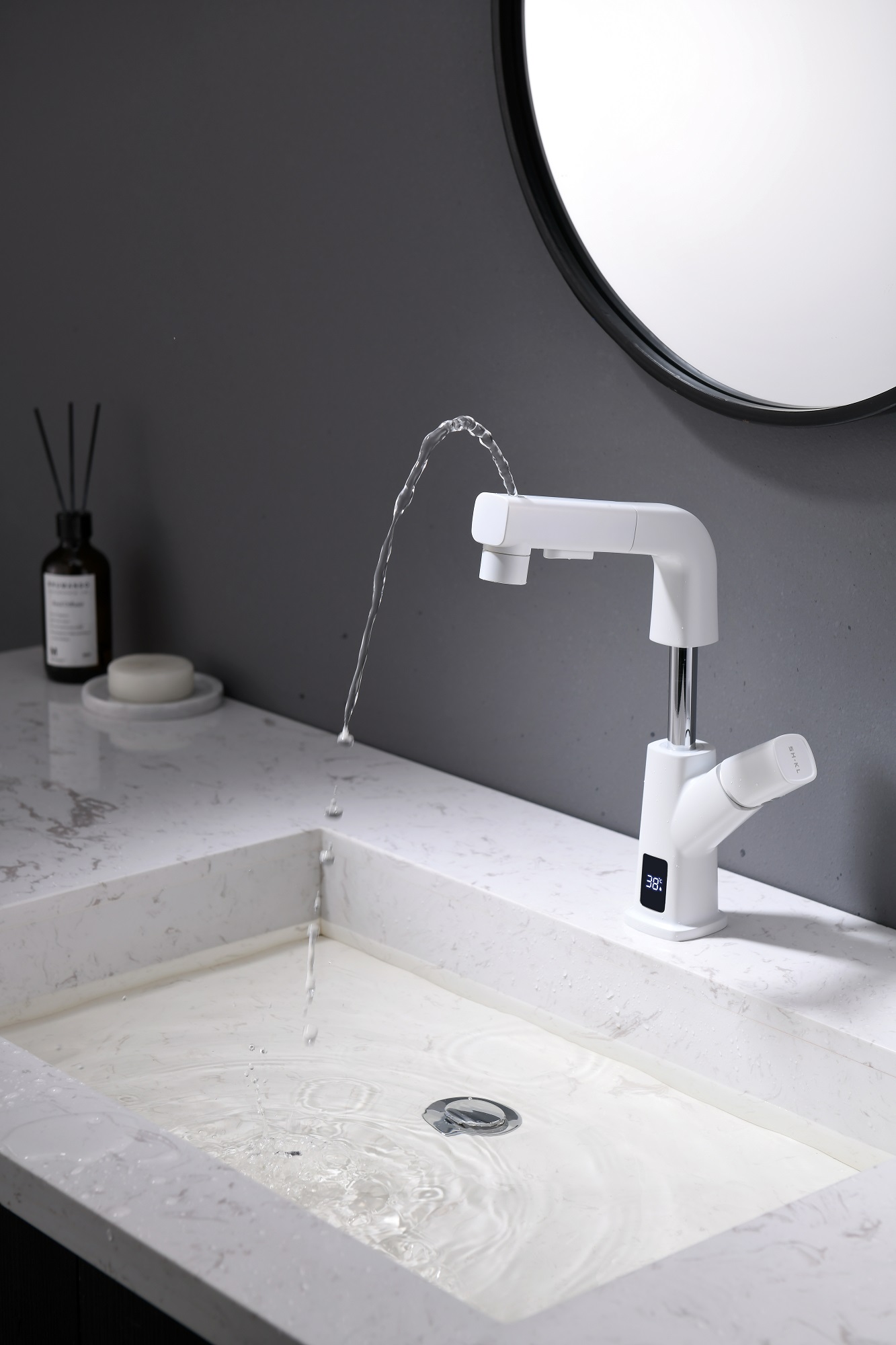 Grifo de baño con pantalla de temperatura, grifo de lavabo extraíble de acero inoxidable negro