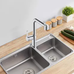 Grifos de cocina negros mezcladores de un solo orificio extraíbles Chrome New Desgin