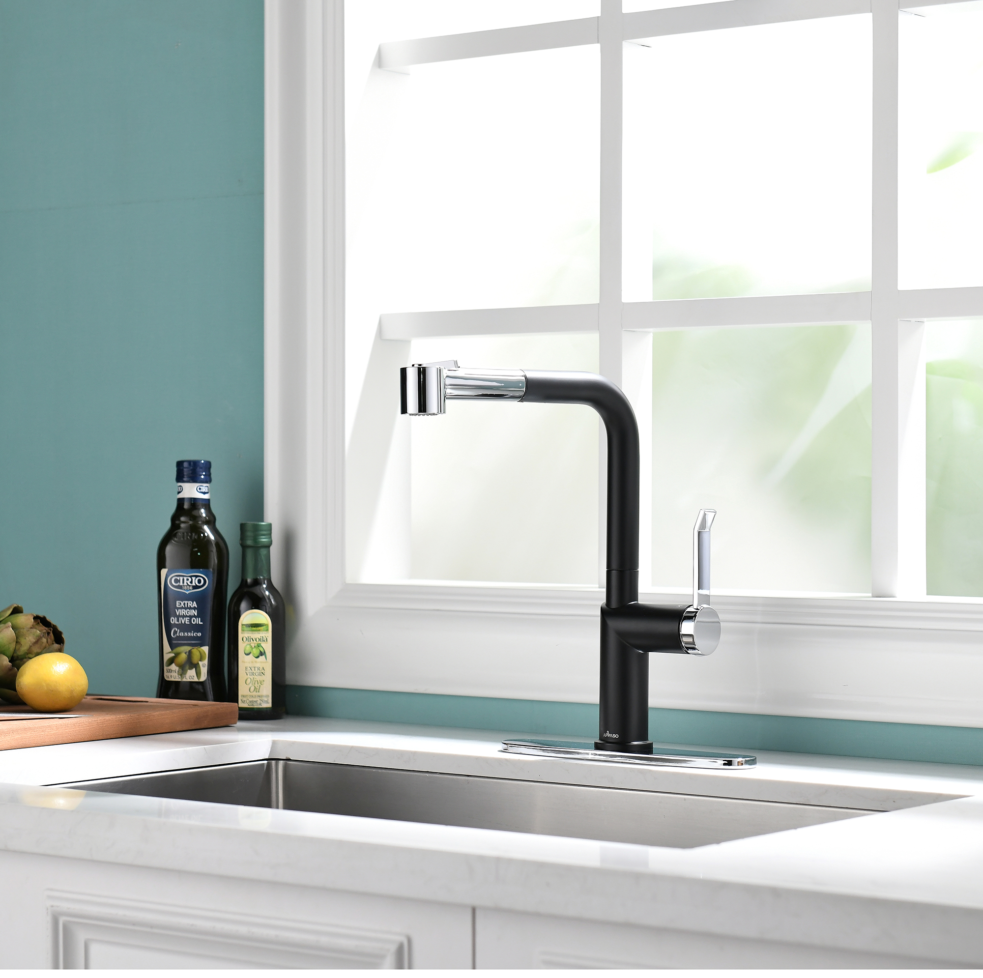 Grifo de cocina extraíble de estilo moderno negro + cromo